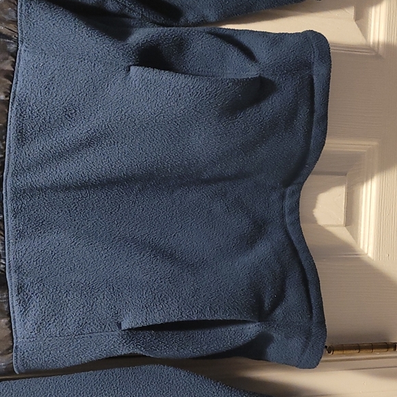 The North Face 1/4 Zip - Picture 5 of 5